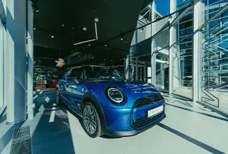 Tallinnas avati uuenenud Inchcape’i BMW ja MINI esindussalong